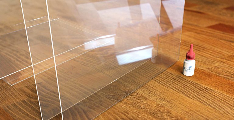 Incollare o saldare il Plexiglass?