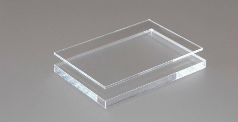 Policarbonato o Plexiglass, quale scegliere e quali sono le differenze