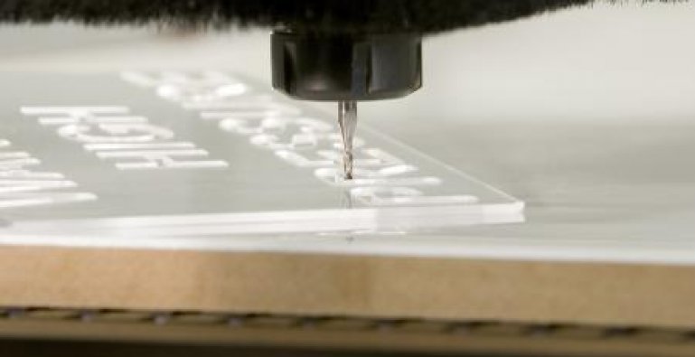 Lavorazione plexiglass
